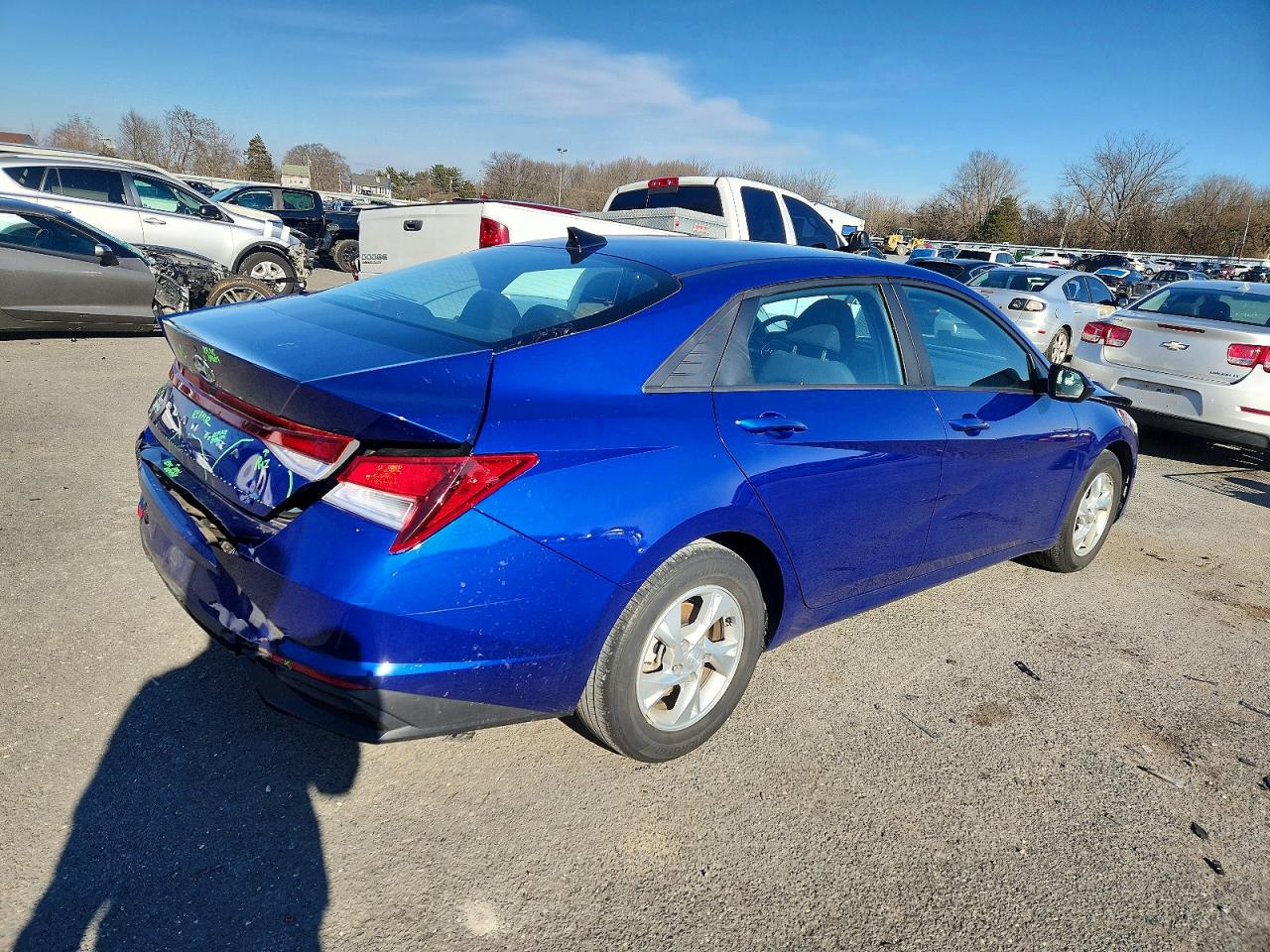 2022 HYUNDAI ELANTRA SE photo 3