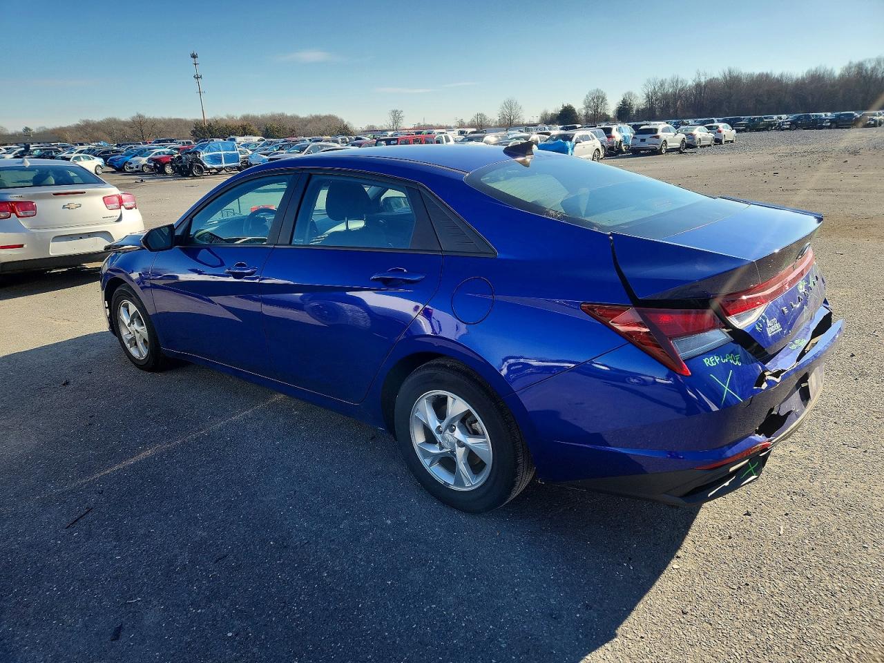 2022 HYUNDAI ELANTRA SE photo 2