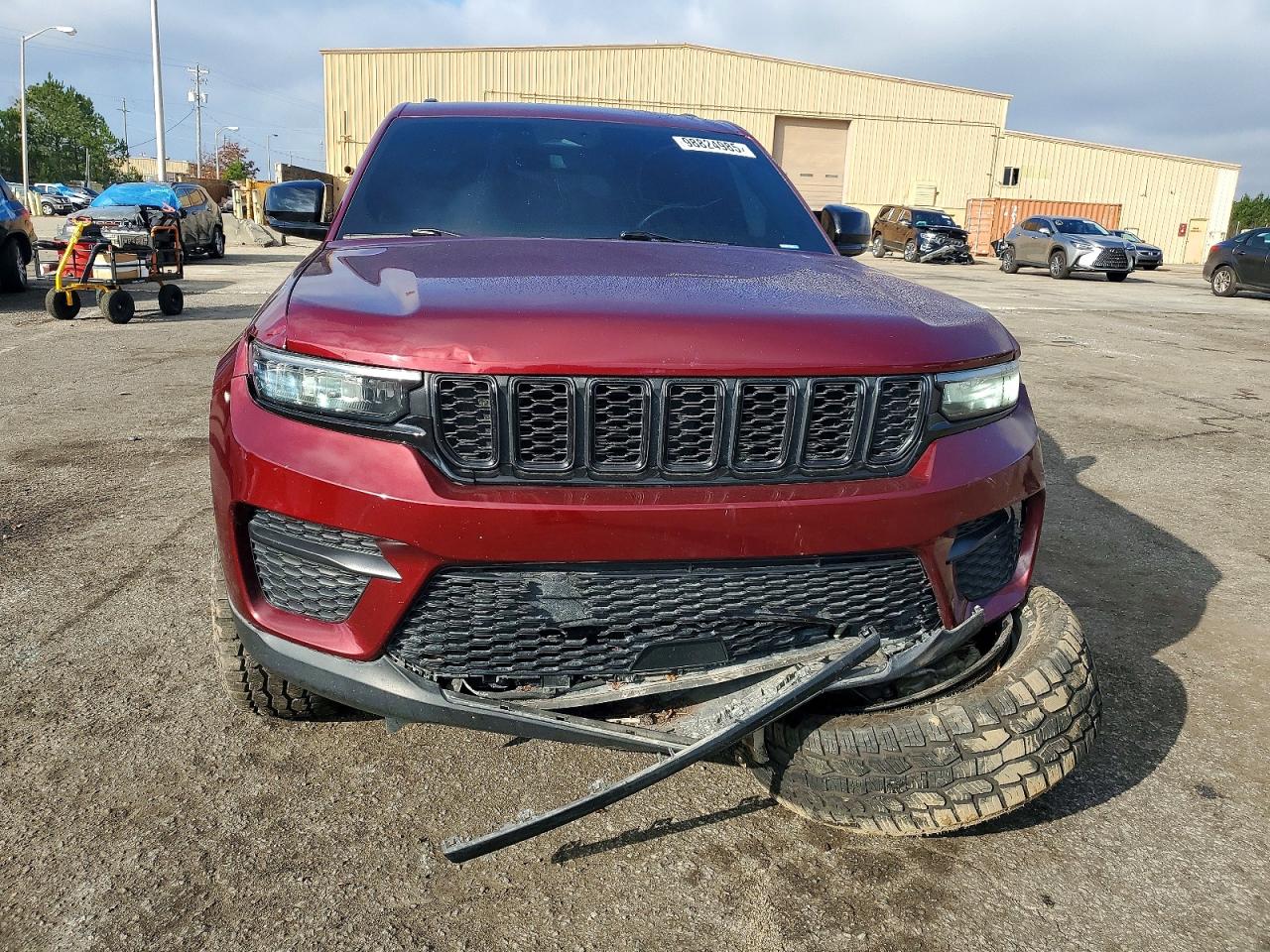 2023 JEEP GRAND CHEROKEE photo 5