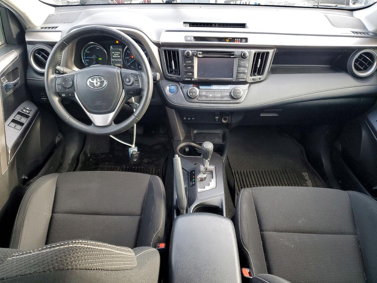 2017 TOYOTA RAV4 HV LE photo 8