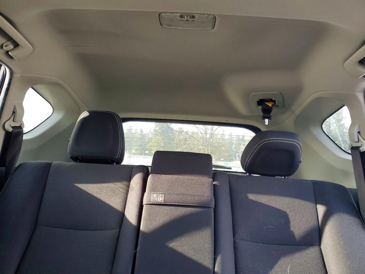 2017 TOYOTA RAV4 HV LE photo 10