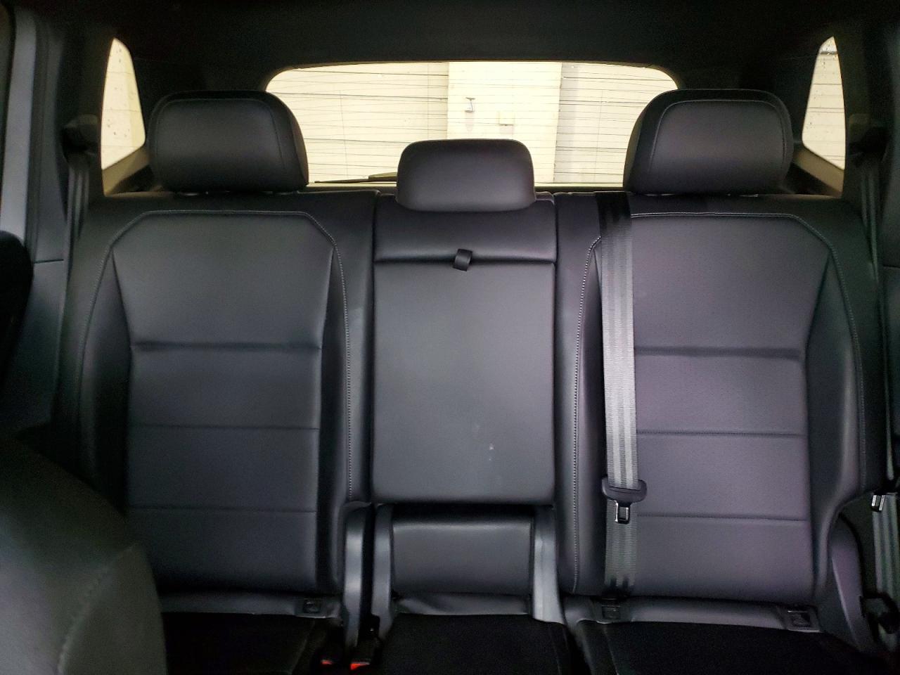 2020 VOLKSWAGEN TIGUAN SE photo 10