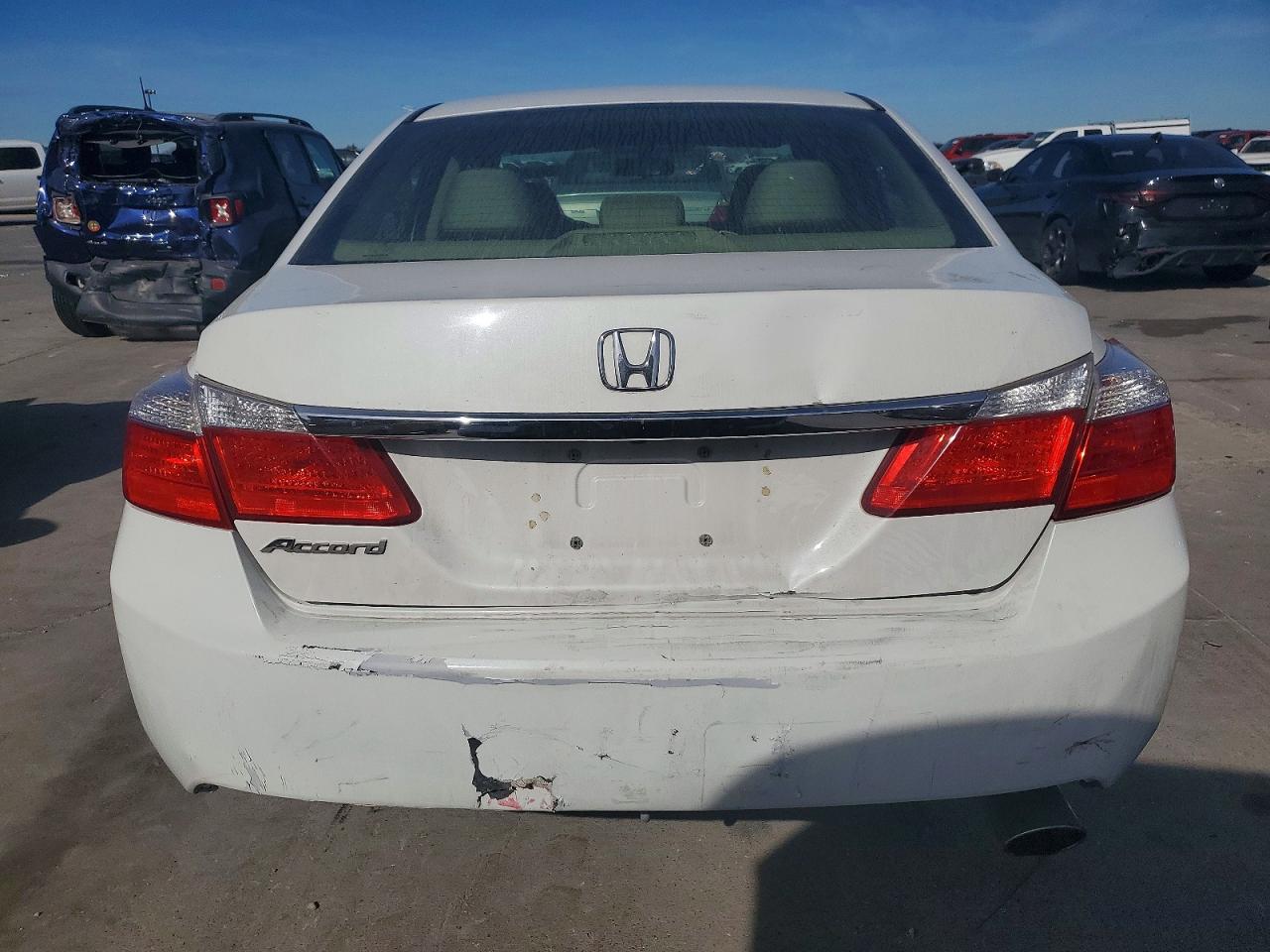 2014 HONDA ACCORD LX photo 6