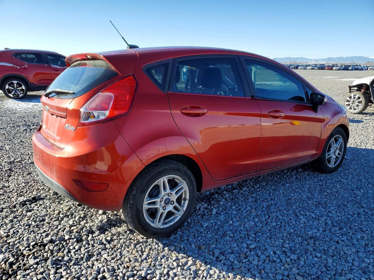 2018 FORD FIESTA SE photo 3