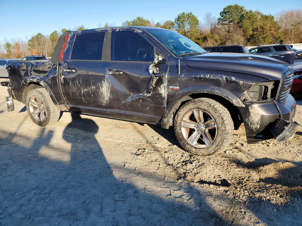 2015 RAM 1500 SPORT photo 4