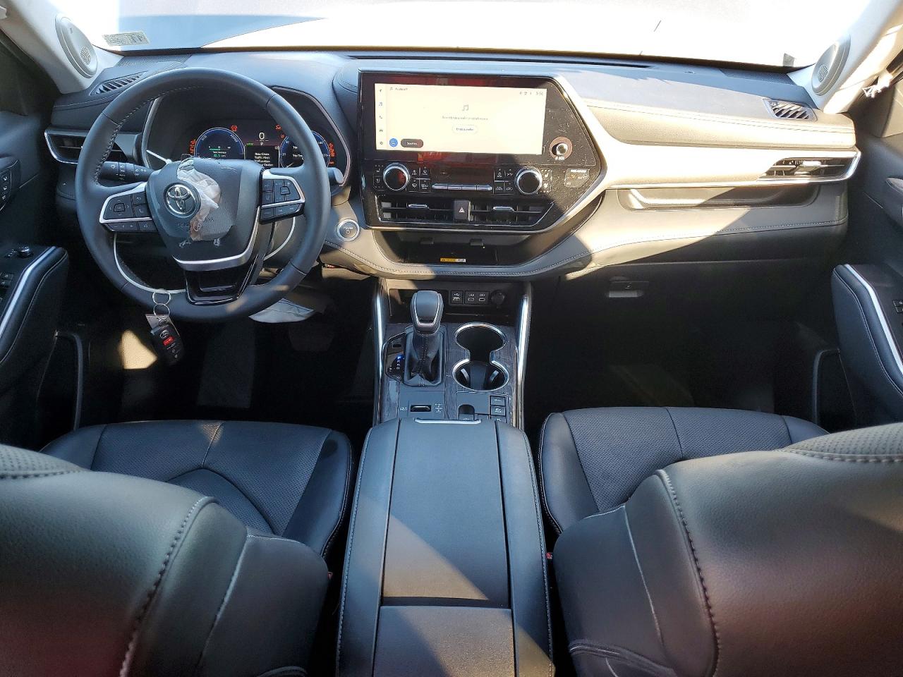 2024 TOYOTA HIGHLANDER HYBRID LIMITED photo 8
