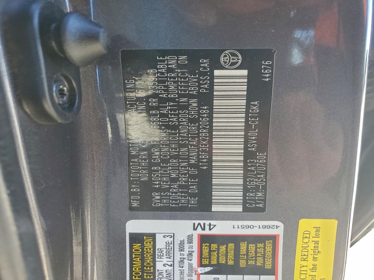 2011 TOYOTA CAMRY BASE photo 12