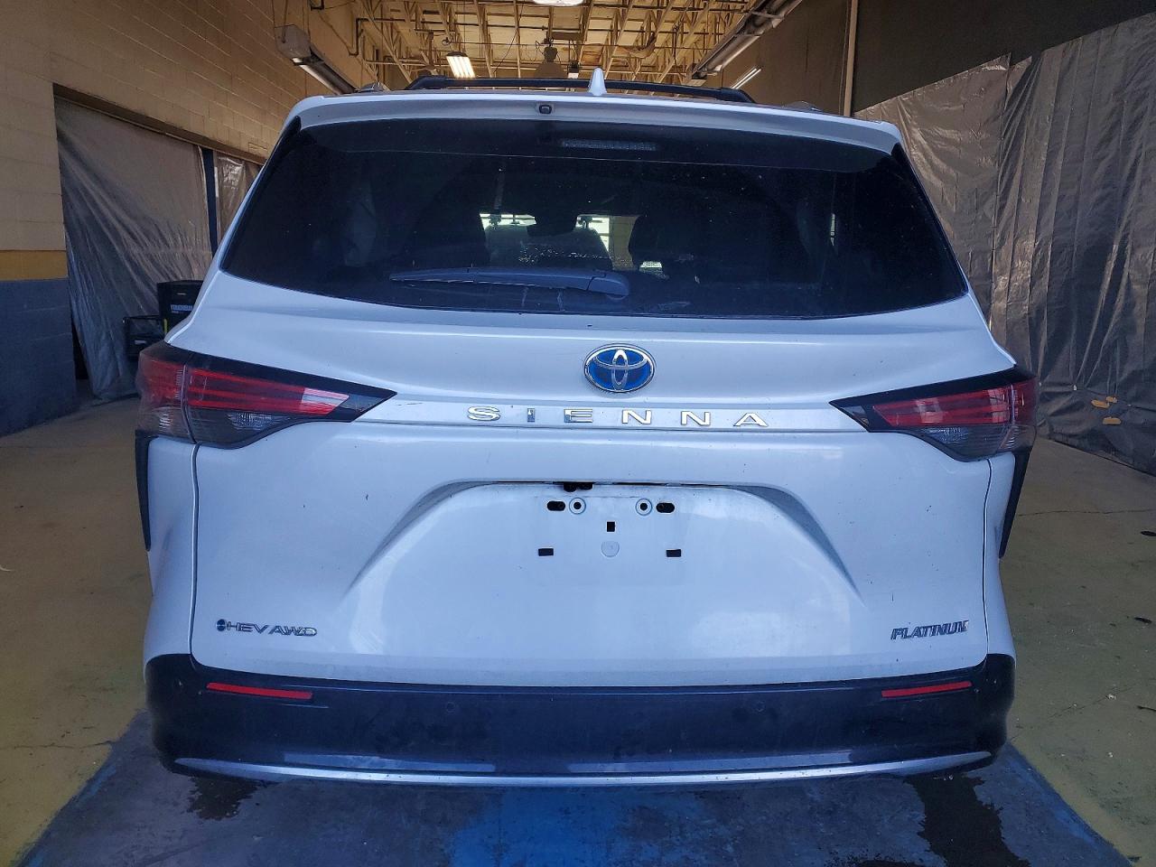 2025 TOYOTA SIENNA LIMITED photo 6