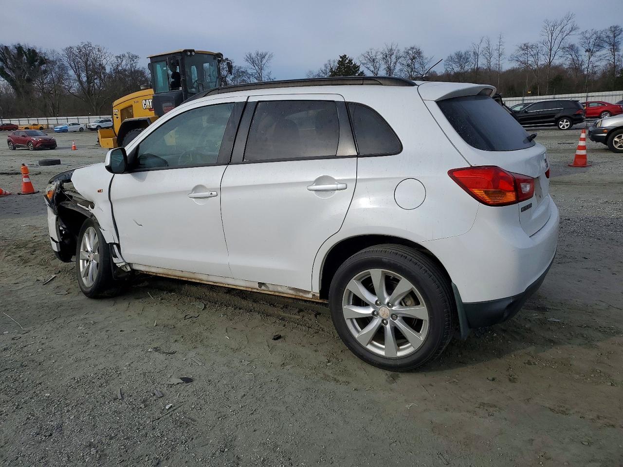 2015 MITSUBISHI OUTLANDER SPORT ES photo 2