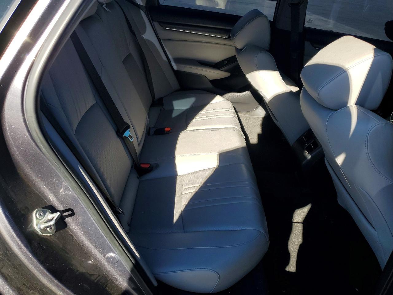 2020 HONDA ACCORD TOURING photo 10