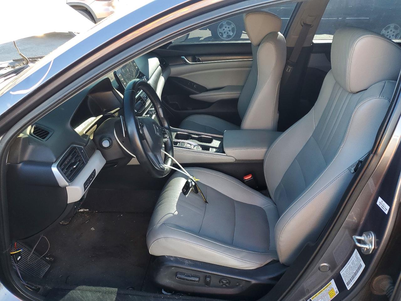 2020 HONDA ACCORD TOURING photo 7
