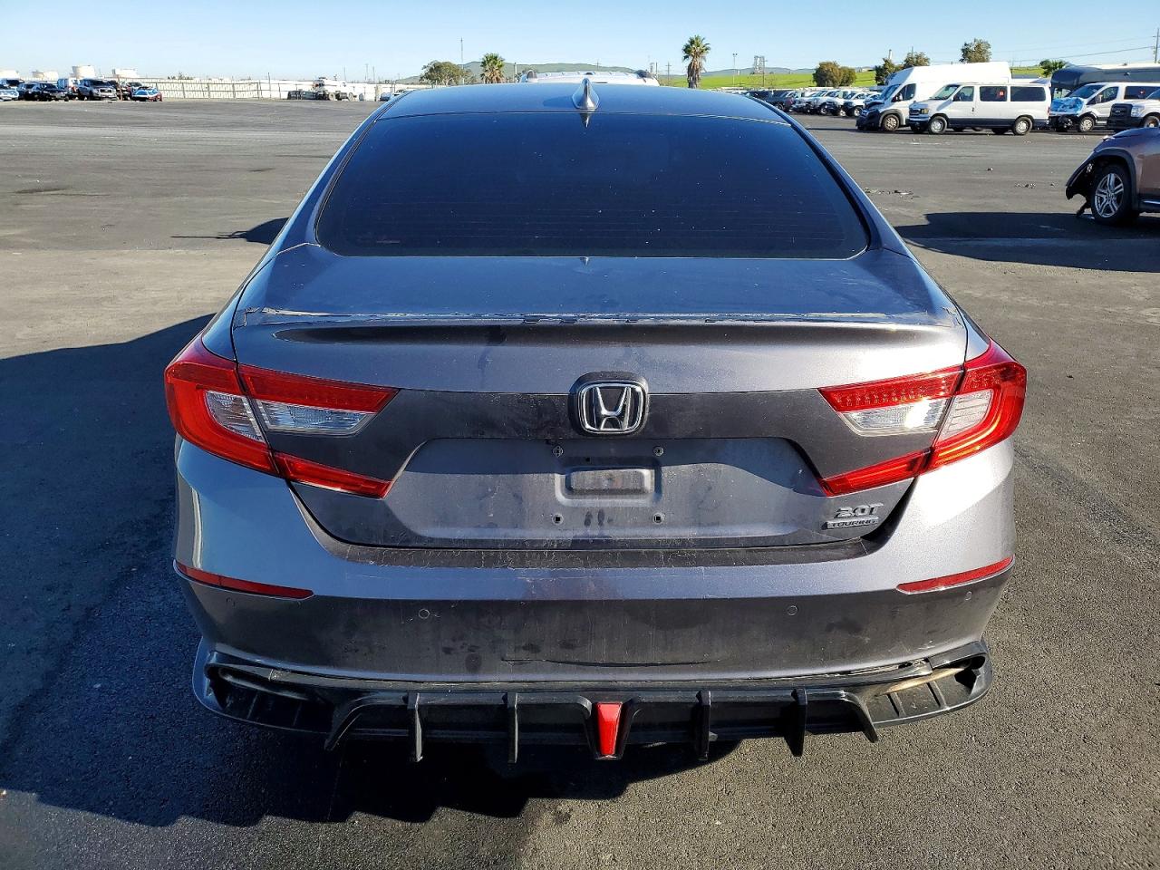 2020 HONDA ACCORD TOURING photo 6