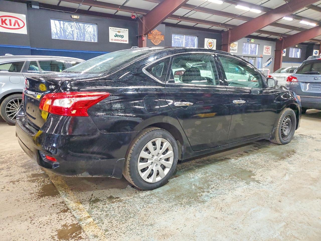 2017 NISSAN SENTRA S photo 3