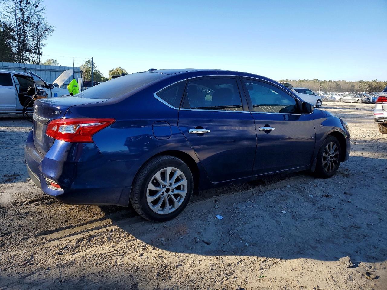 2019 NISSAN SENTRA S photo 3