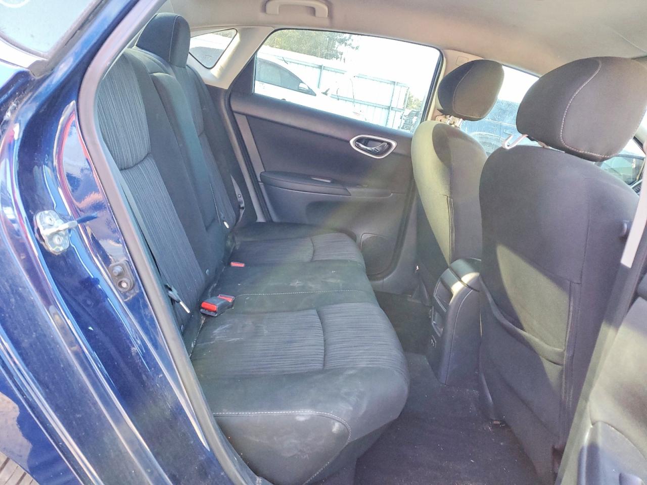 2019 NISSAN SENTRA S photo 10