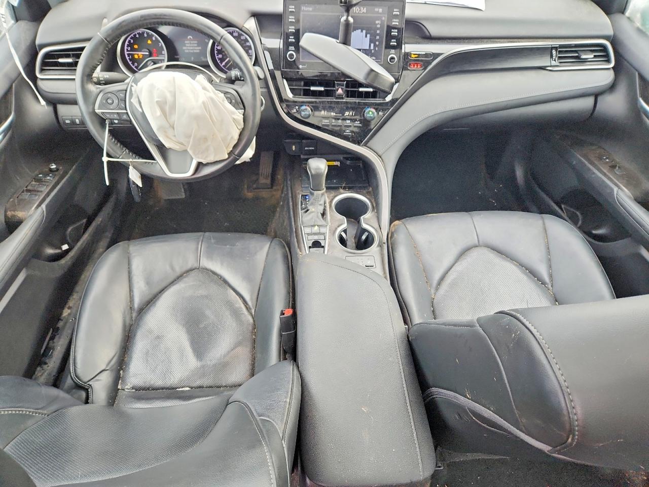 2022 TOYOTA CAMRY XLE photo 8