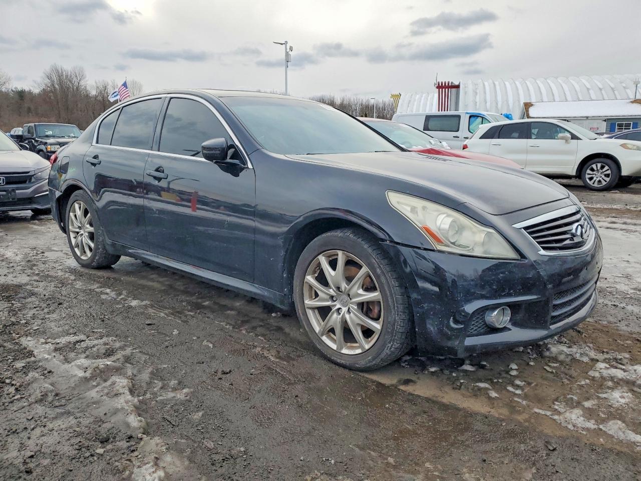 2010 INFINITI G37 photo 4