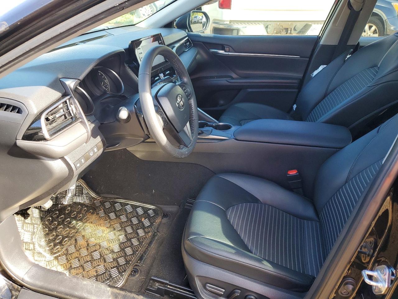 2021 TOYOTA CAMRY SE photo 7