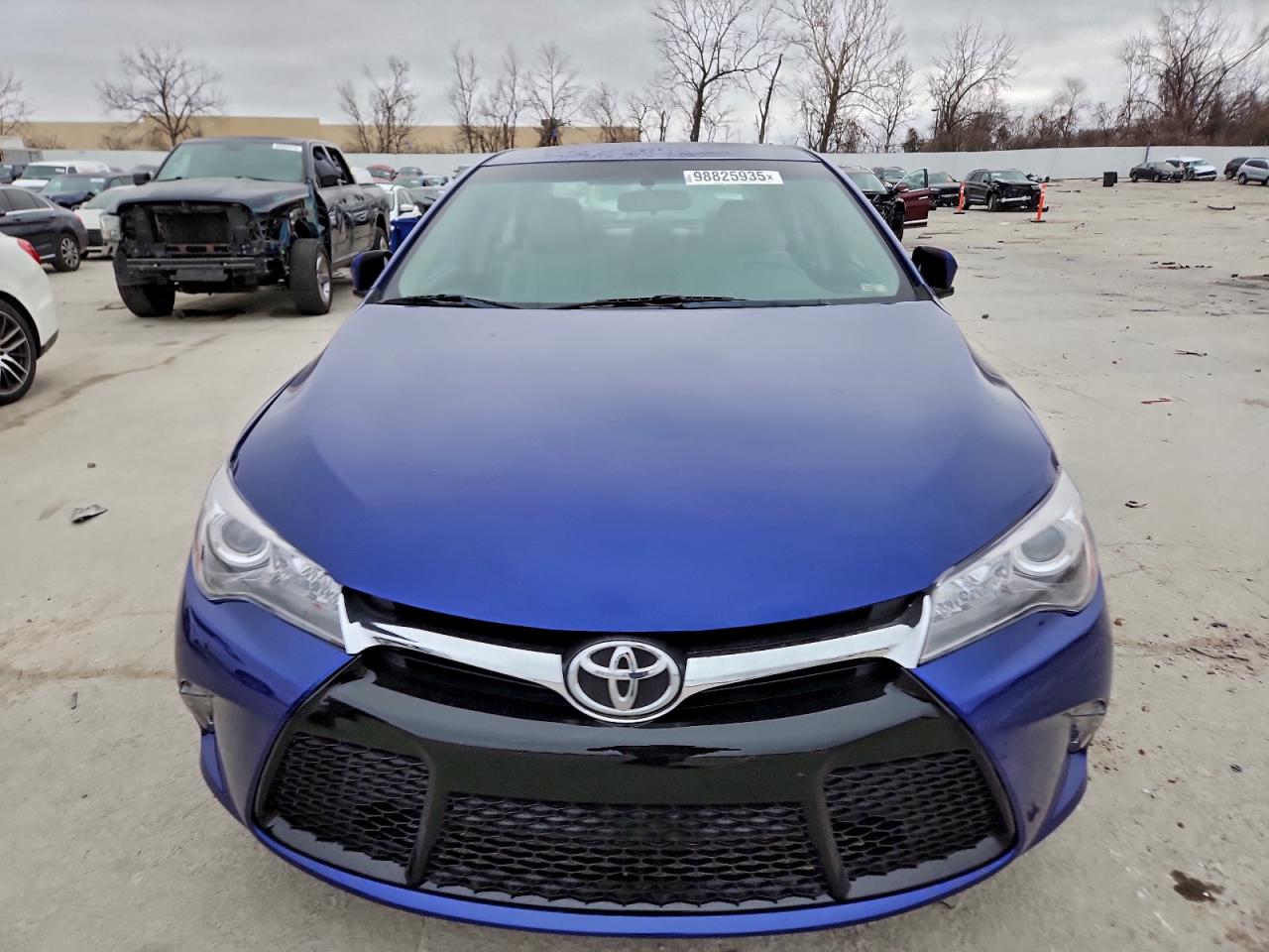 2016 TOYOTA CAMRY LE photo 5