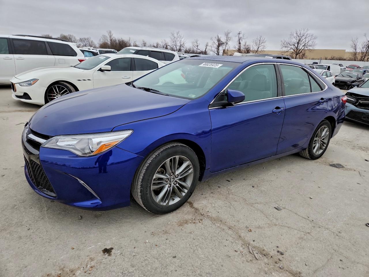2016 TOYOTA CAMRY