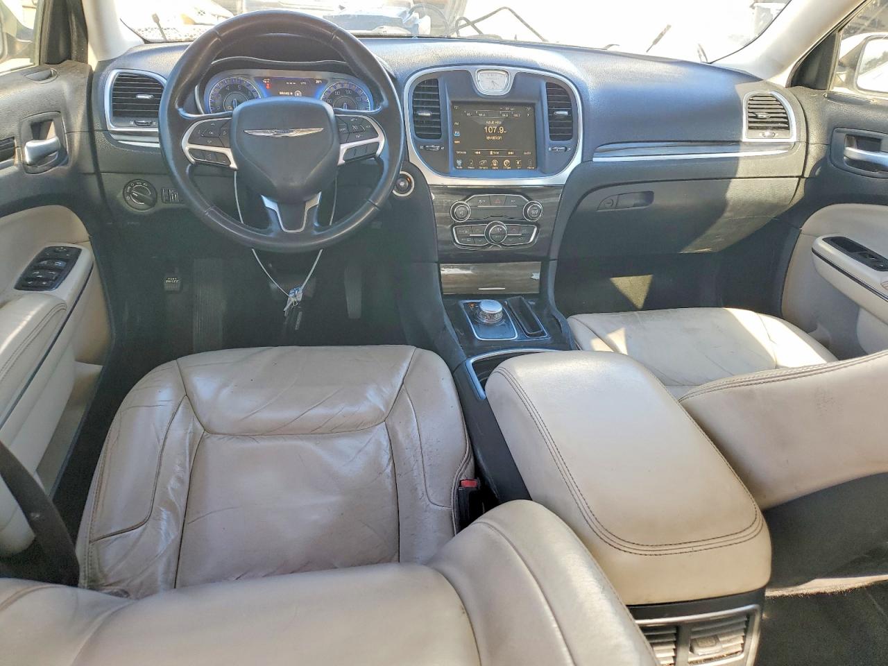 2015 CHRYSLER 300 LIMITED photo 8