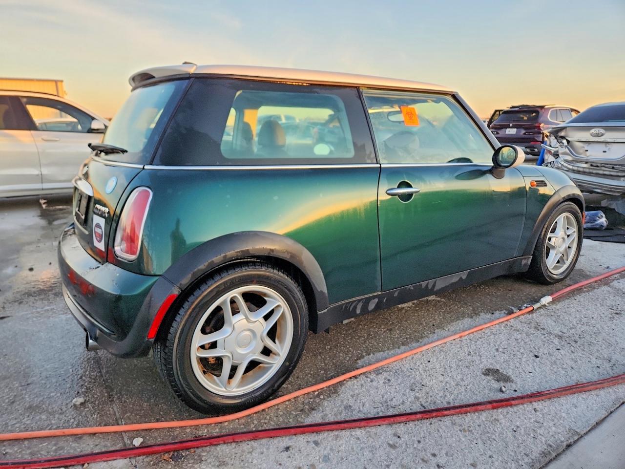 2006 MINI COOPER photo 3
