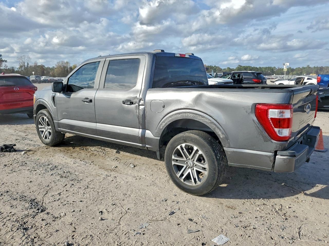 2022 FORD F150 SUPERCREW photo 2