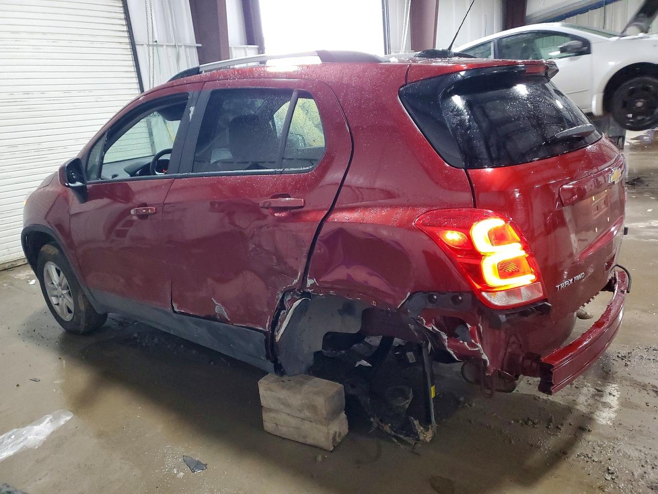 2022 CHEVROLET TRAX 1LT photo 2
