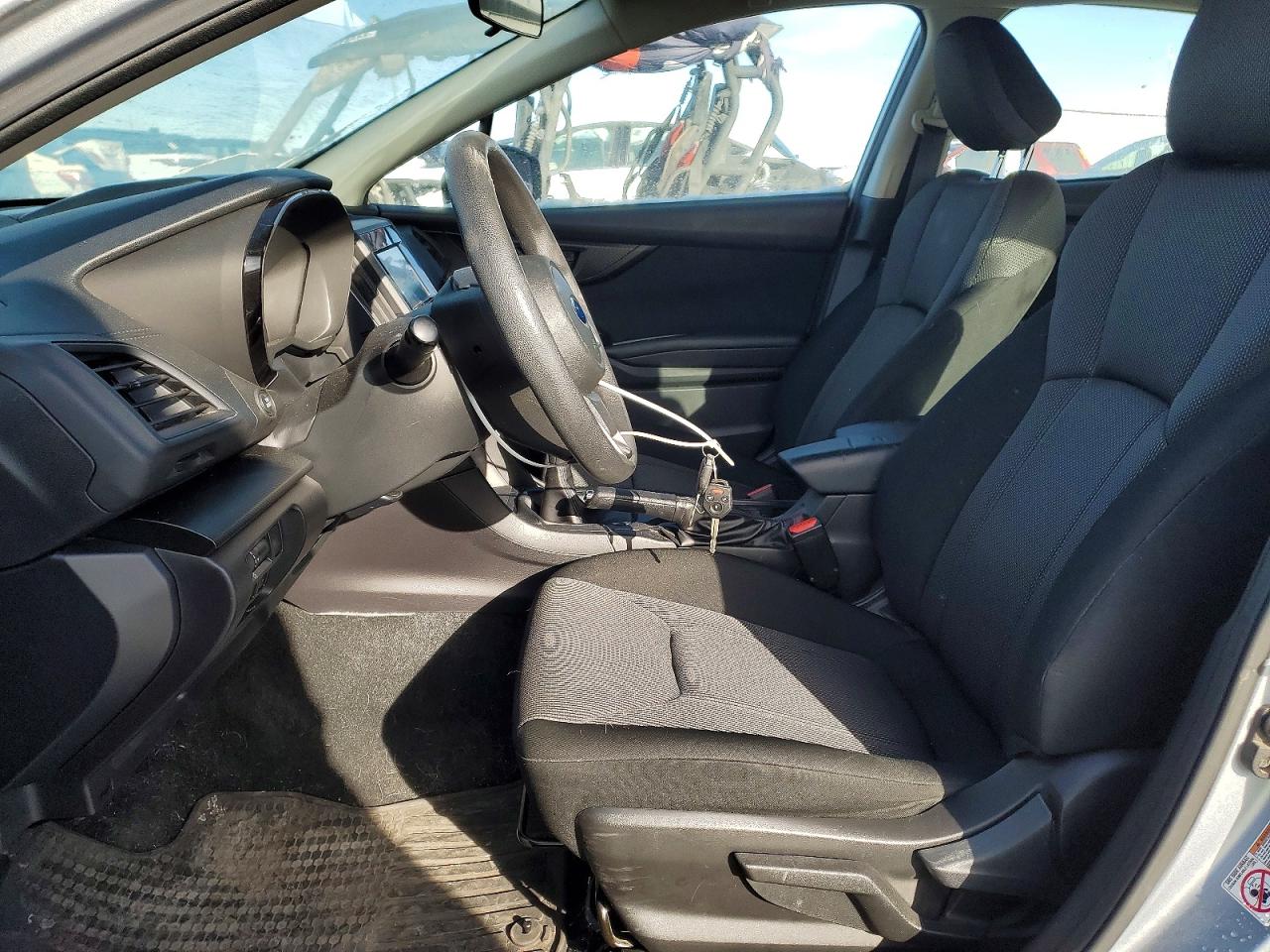 2017 SUBARU IMPREZA photo 13