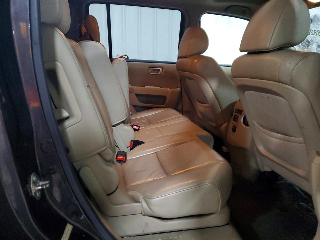 2015 HONDA PILOT EXL photo 11