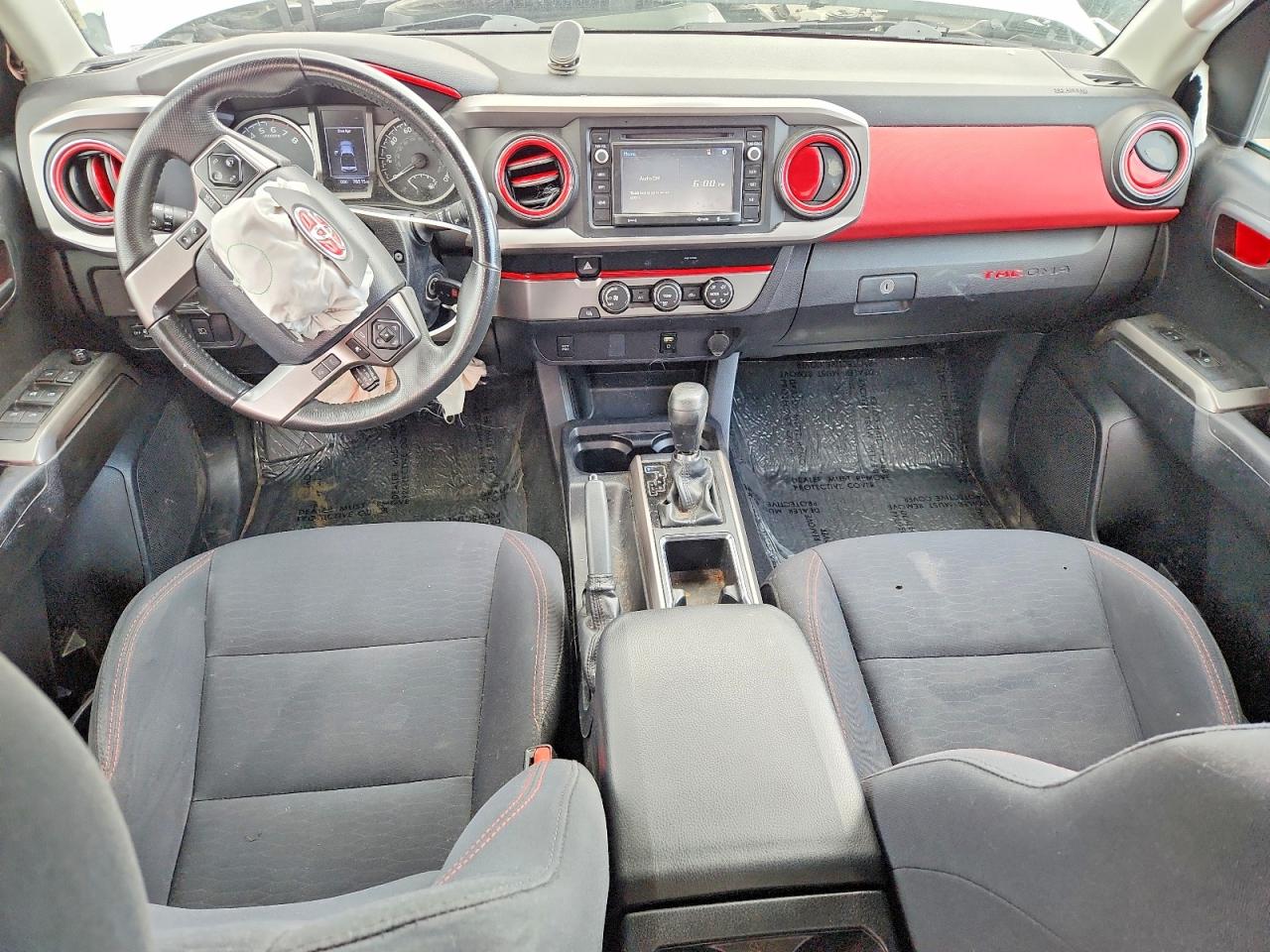 2019 TOYOTA TACOMA SR5 photo 8