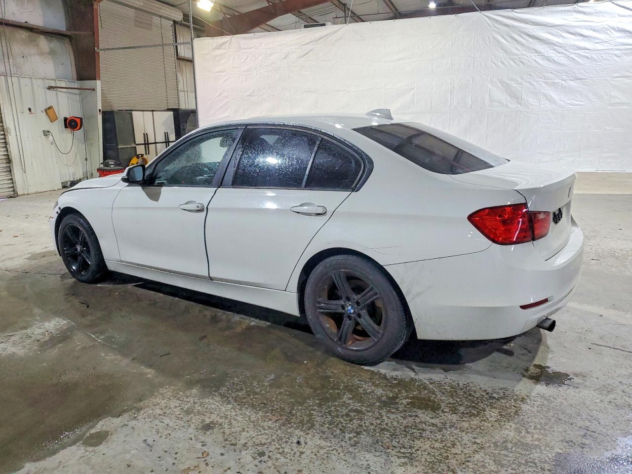 2013 BMW 328 XI SULEV photo 2
