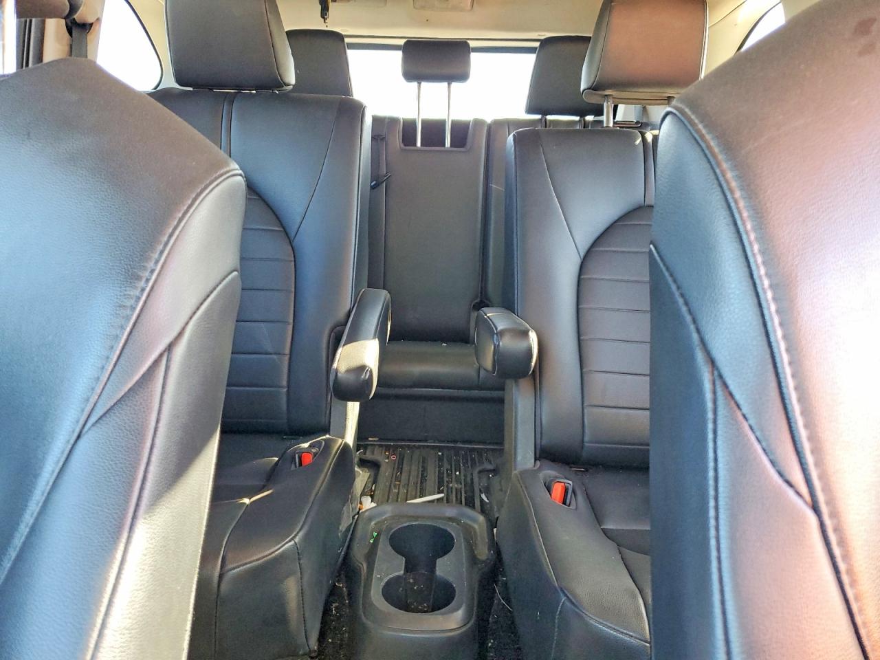 2020 TOYOTA HIGHLANDER HYBRID XLE photo 10