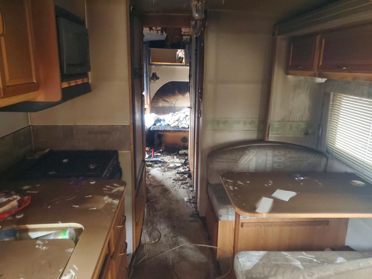 2003 FORD F550 MOTORHOME CHASSIS RECREATIONAL VEHICLE photo 6