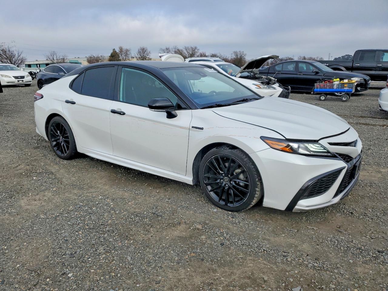 2021 TOYOTA CAMRY XSE photo 4