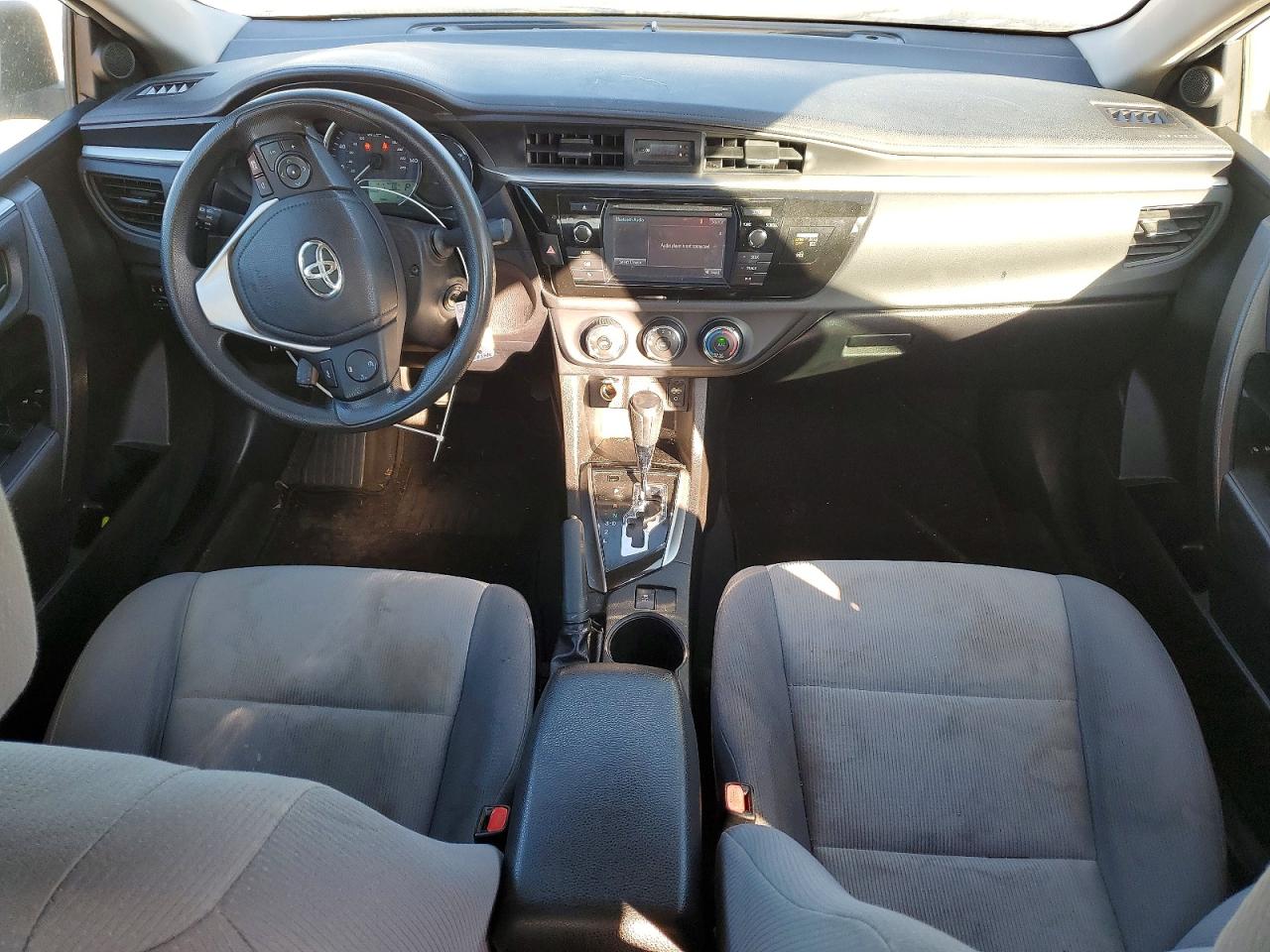 2016 TOYOTA COROLLA L photo 8