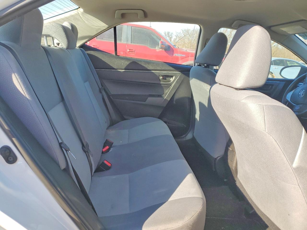 2016 TOYOTA COROLLA L photo 10