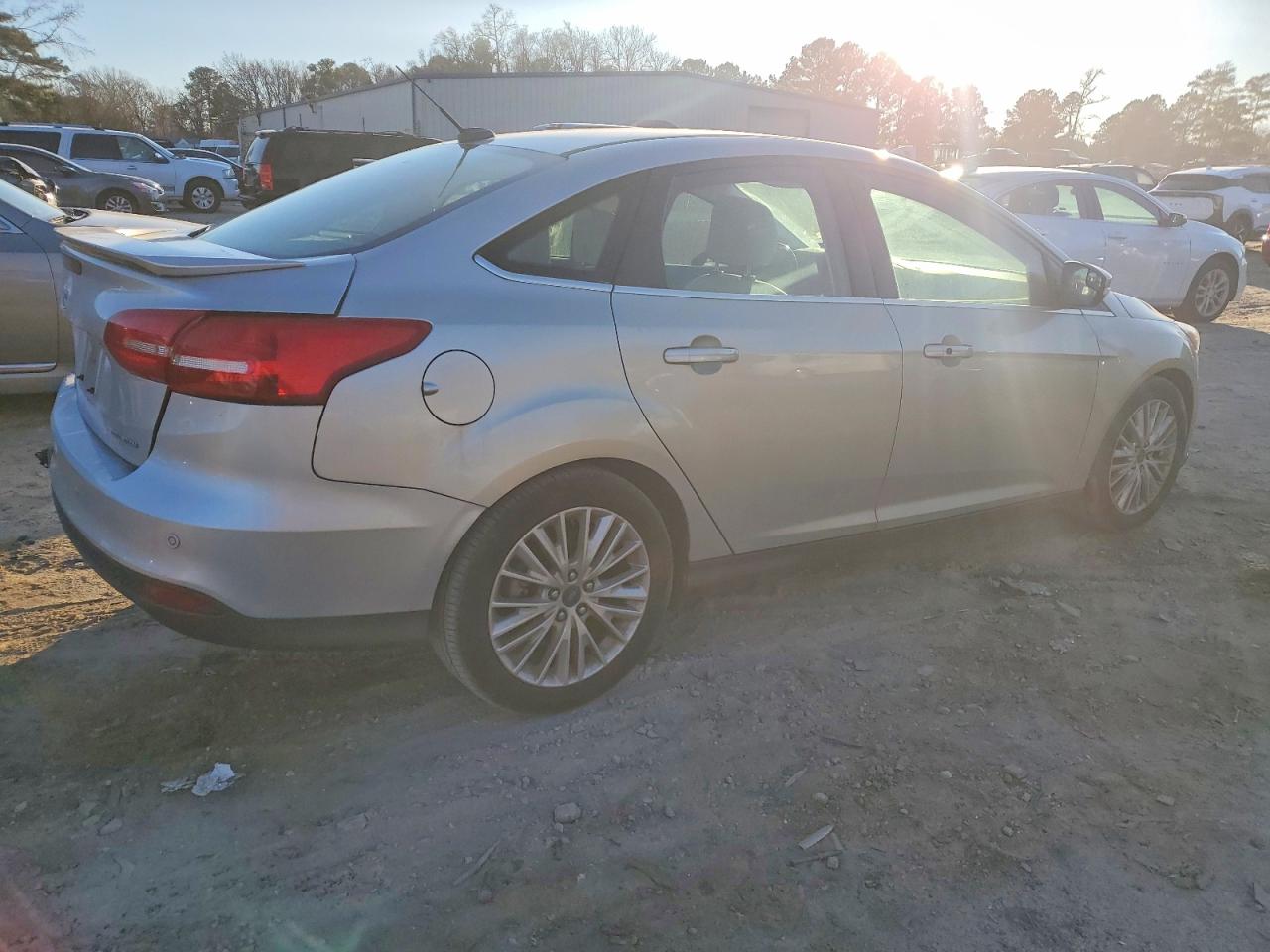 2017 FORD FOCUS TITANIUM photo 3