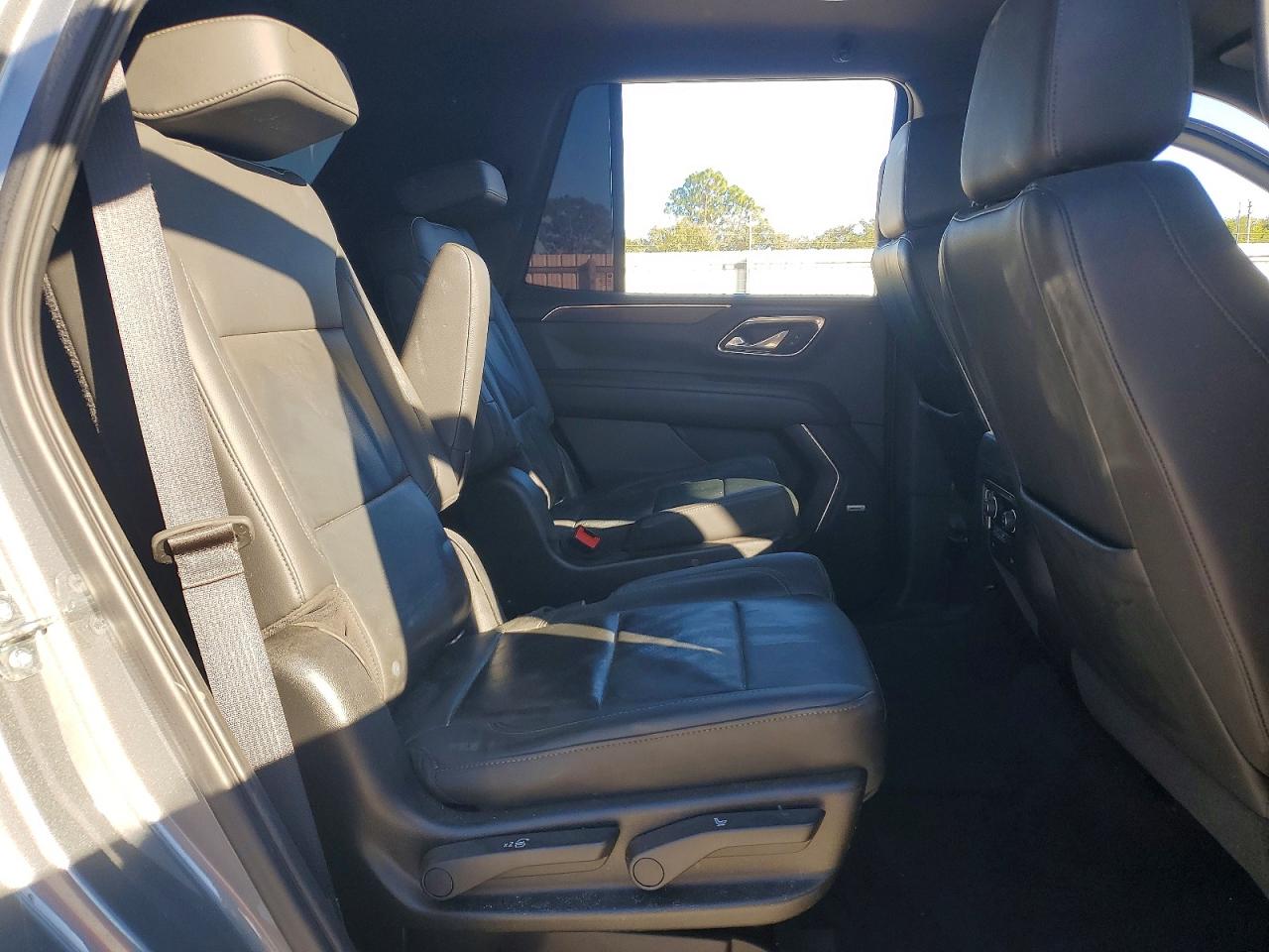 2021 CHEVROLET TAHOE C1500 LT photo 11
