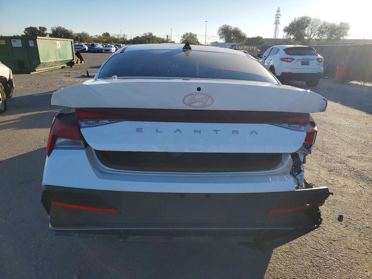 2025 HYUNDAI ELANTRA SE photo 6