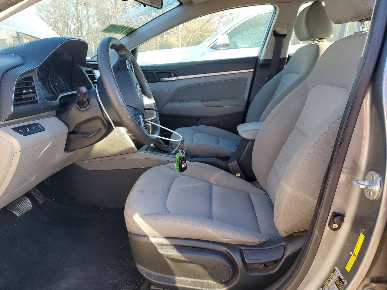 2019 HYUNDAI ELANTRA SEL photo 7