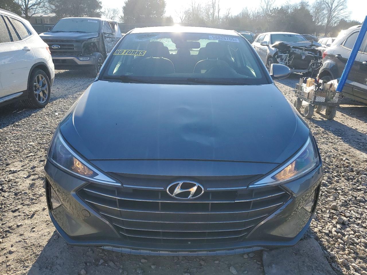2019 HYUNDAI ELANTRA SEL photo 5