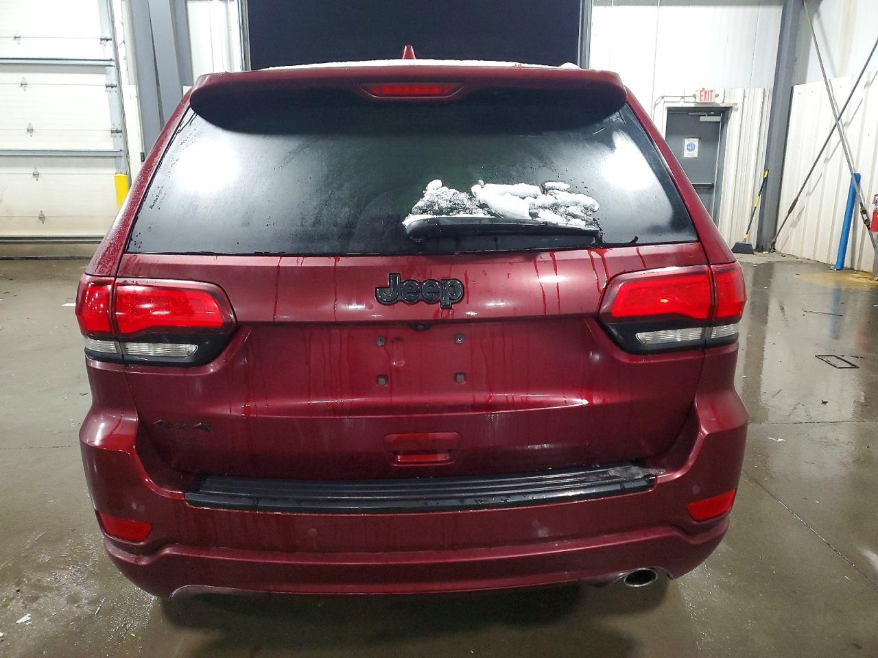 2018 JEEP GRAND CHEROKEE LAREDO photo 6