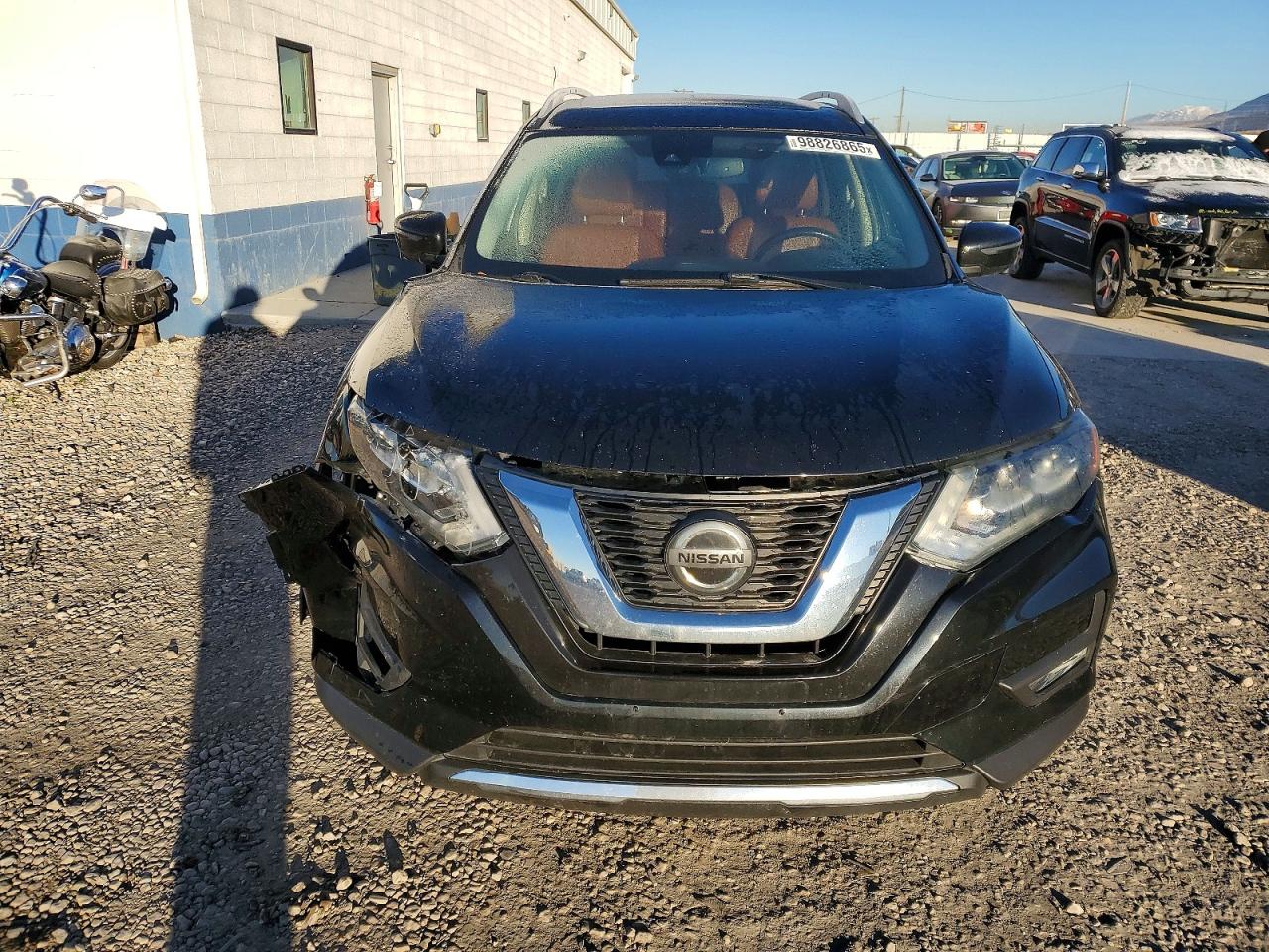 2018 NISSAN ROGUE S photo 5