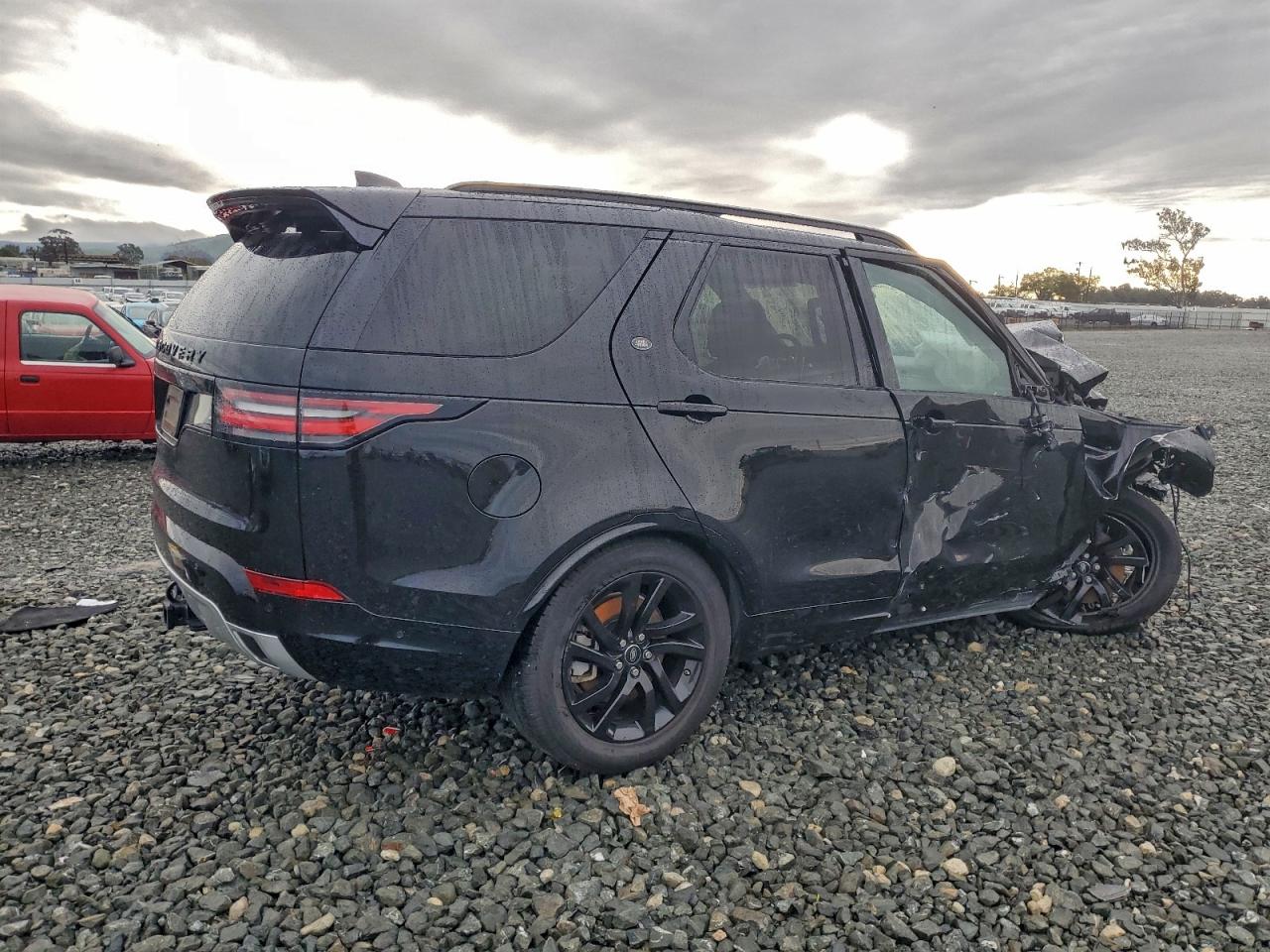 2018 LAND ROVER DISCOVERY HSE photo 3