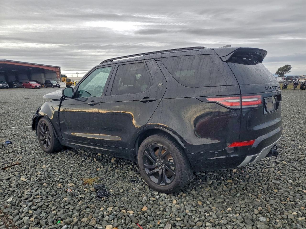 2018 LAND ROVER DISCOVERY HSE photo 2