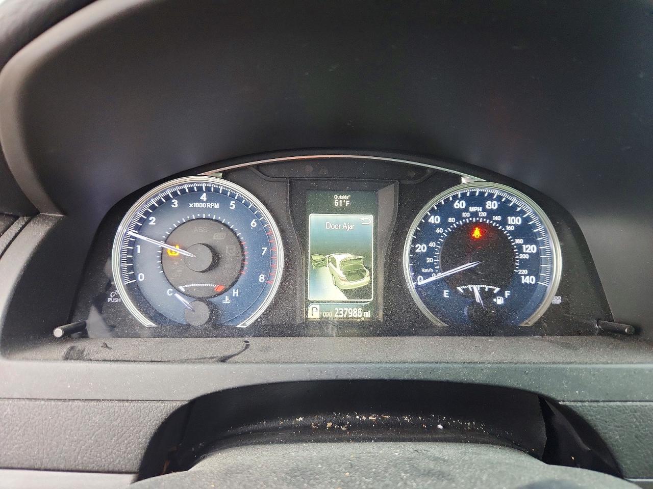 2017 TOYOTA CAMRY LE photo 9