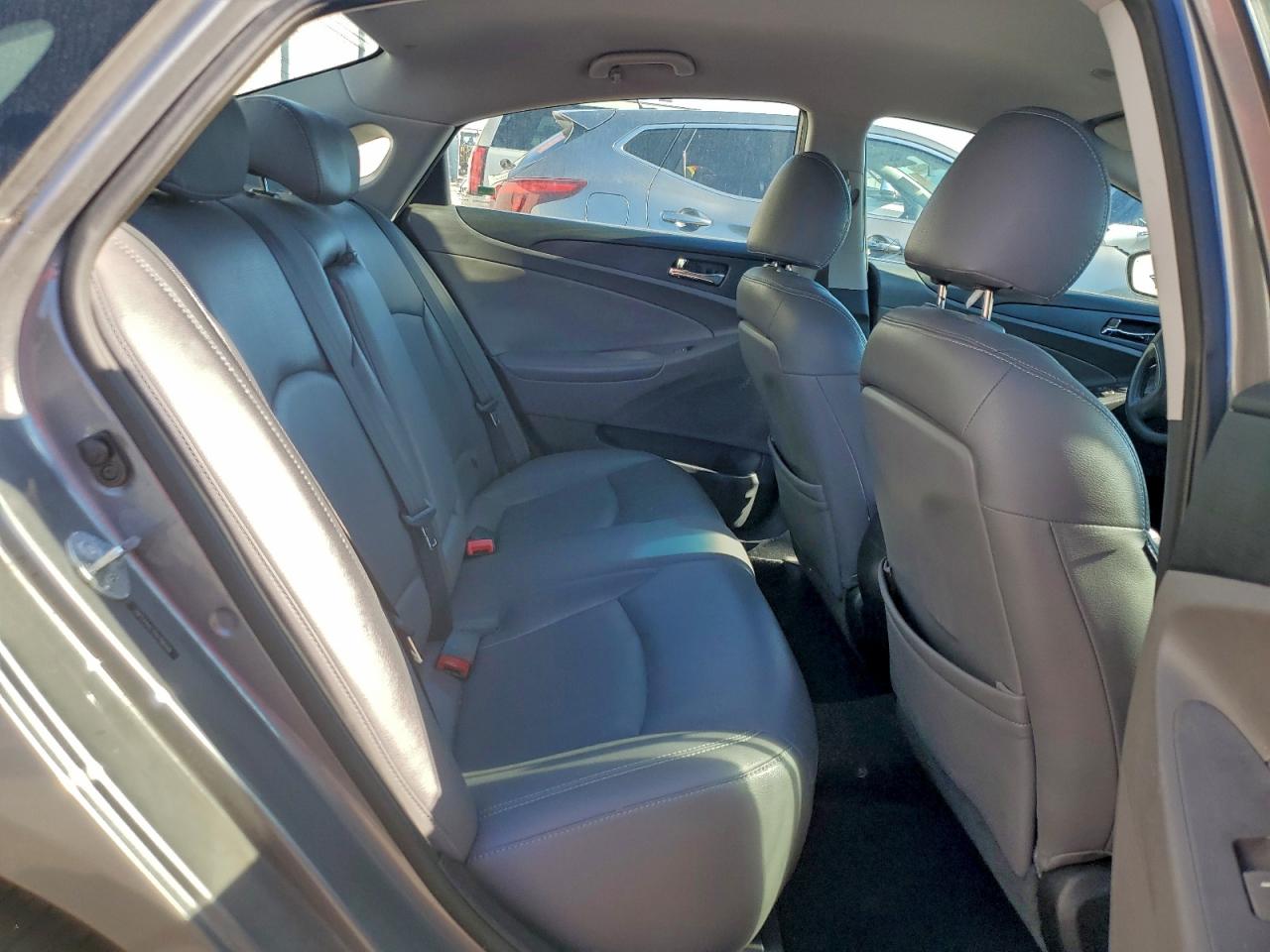 2013 HYUNDAI SONATA GLS photo 10