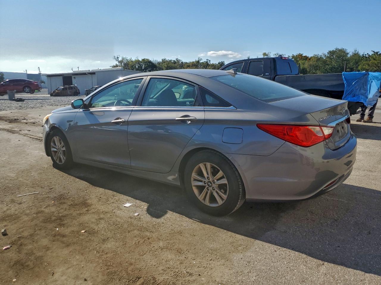 2013 HYUNDAI SONATA GLS photo 2