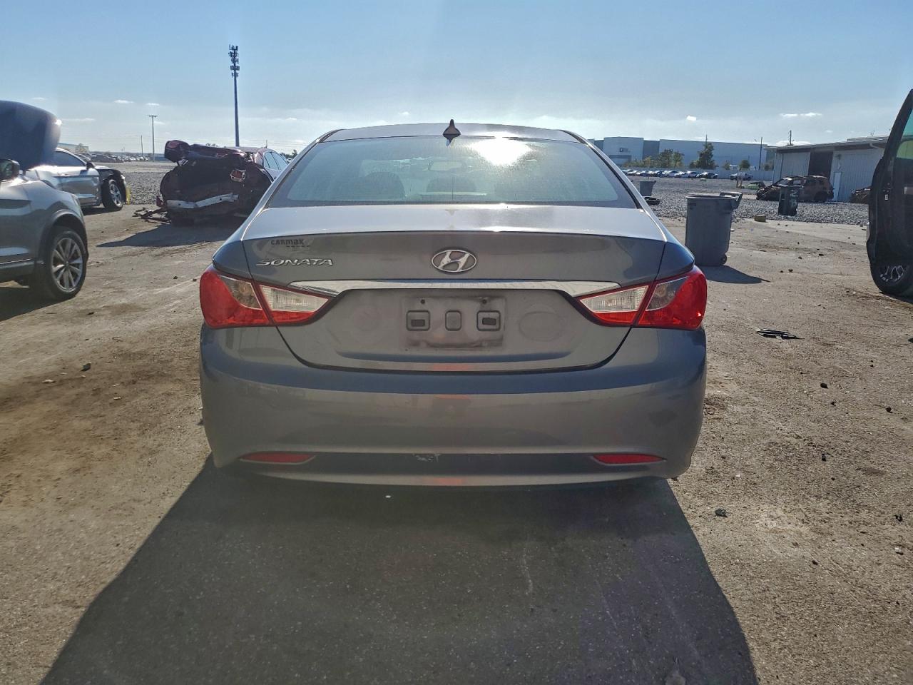 2013 HYUNDAI SONATA GLS photo 6